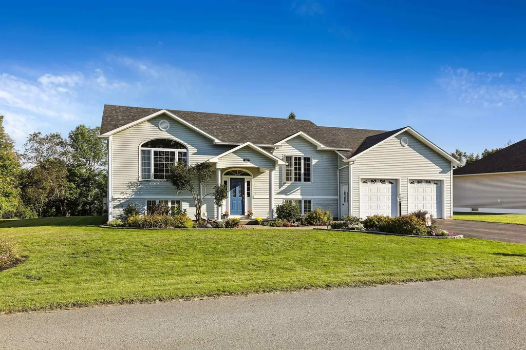 371 Memphremagog View Newport City VT 05855