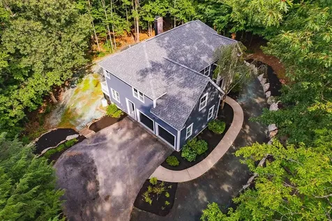 11 Dunlap Drive Bedford NH 03110-0000