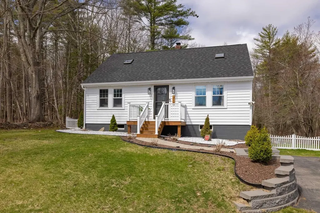 224 Winnicut Road Greenland NH 03840
