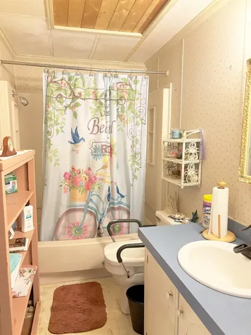 33 Roland Lane Barton VT 05822