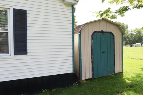 33 Roland Lane Barton VT 05822