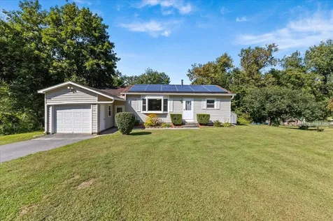 56 Gentes Road Essex VT 05452