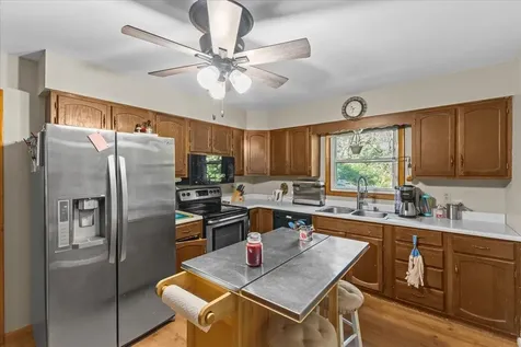 56 Gentes Road Essex VT 05452