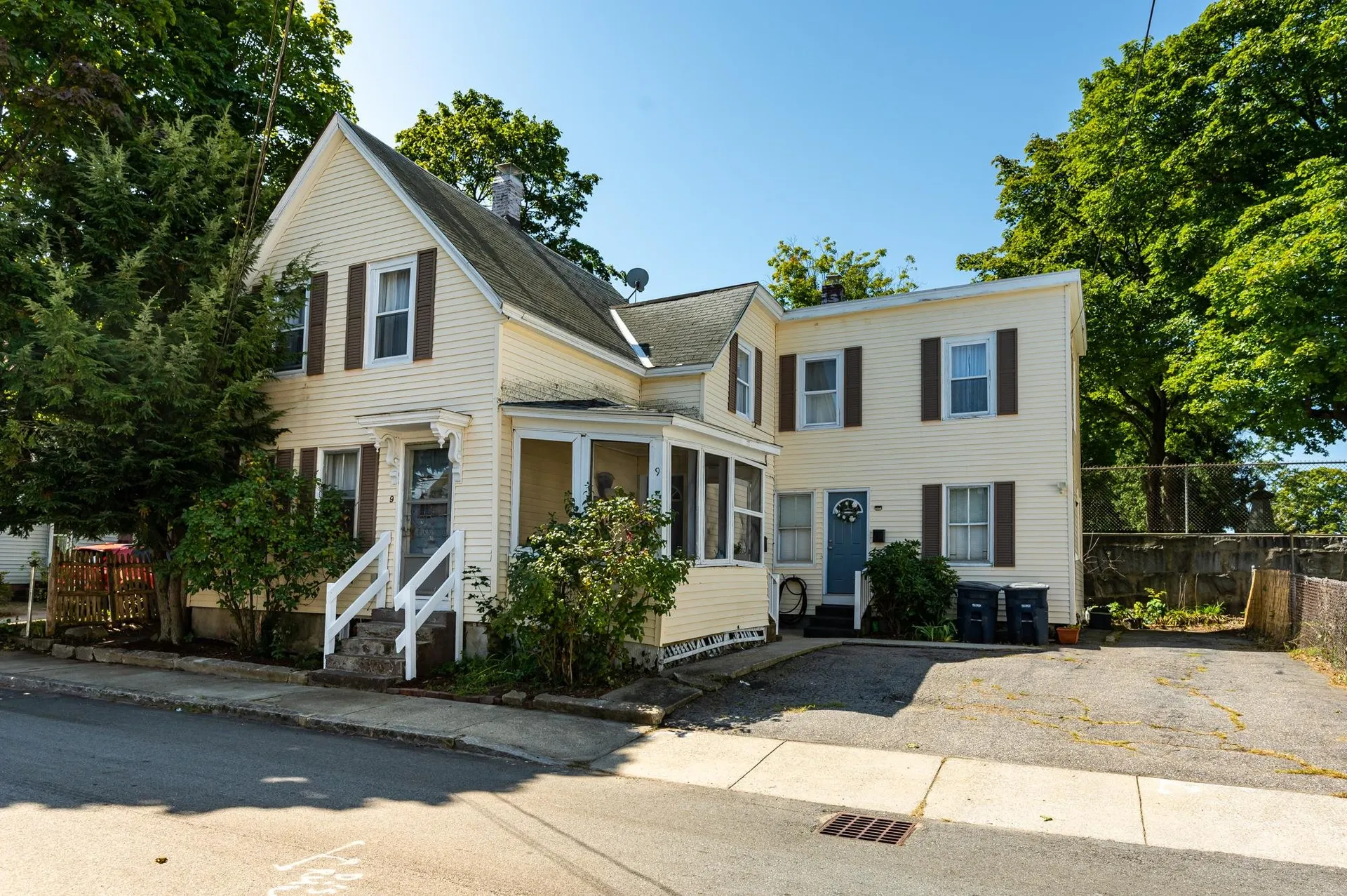 9 Badger Street Nashua NH 03060