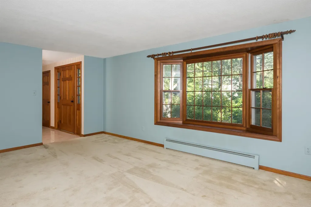 8 Gerrish Drive Durham NH 03824
