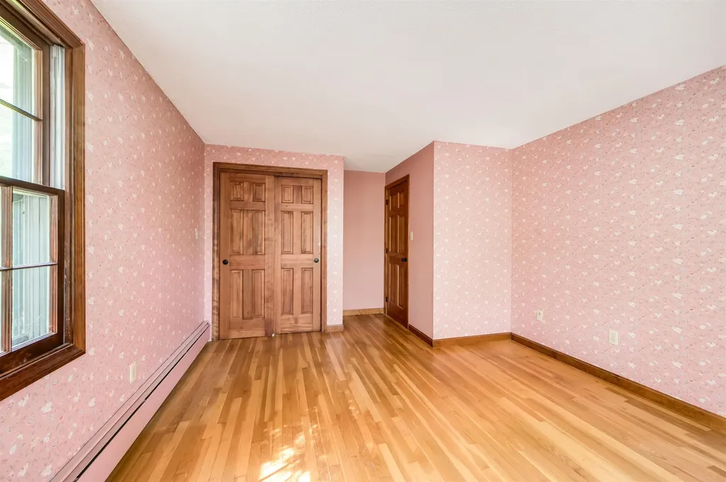 8 Gerrish Drive Durham NH 03824
