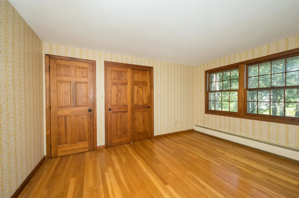 8 Gerrish Drive Durham NH 03824