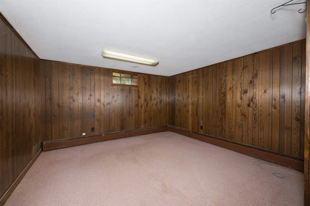 8 Gerrish Drive Durham NH 03824