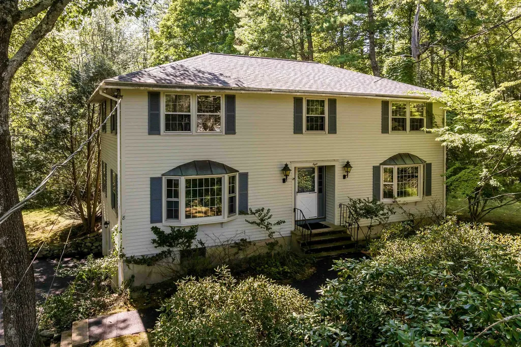 8 Gerrish Drive Durham NH 03824