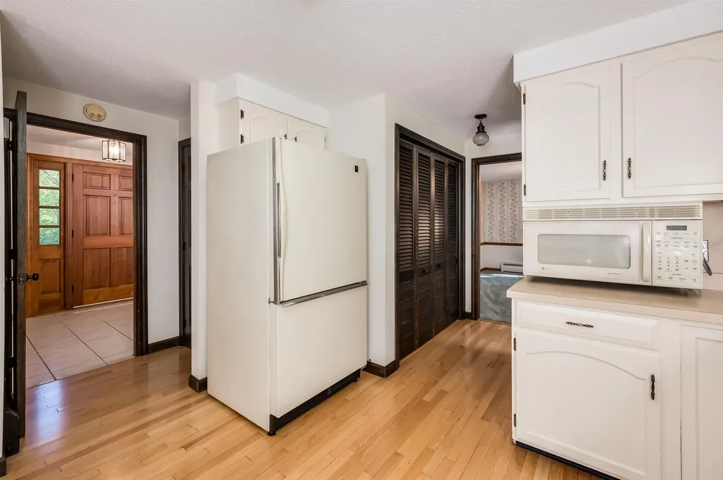 8 Gerrish Drive Durham NH 03824