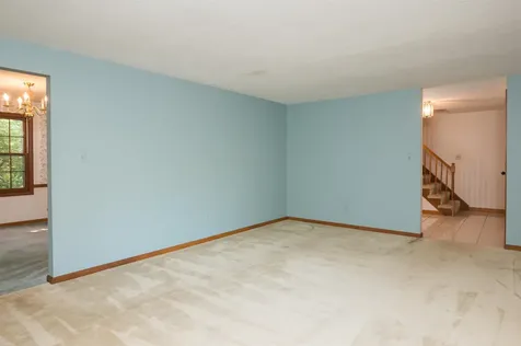 8 Gerrish Drive Durham NH 03824