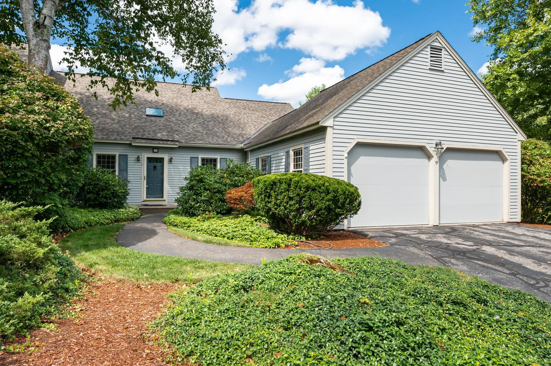15 Atherton Lane Amherst NH 03031
