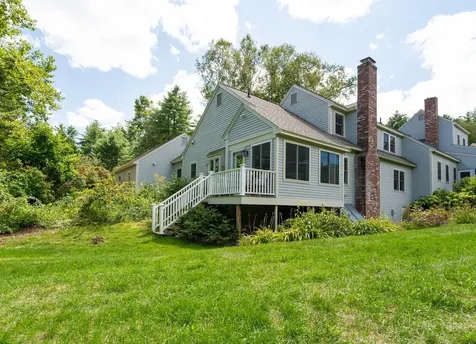15 Atherton Lane Amherst NH 03031