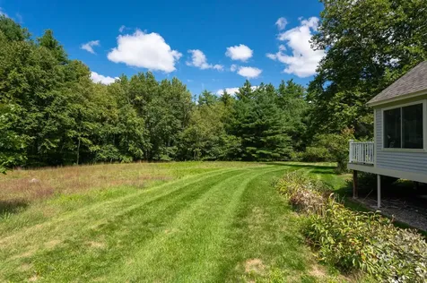 15 Atherton Lane Amherst NH 03031