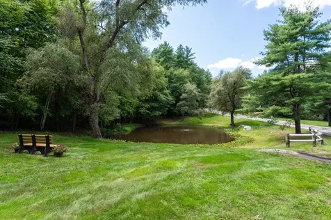 15 Atherton Lane Amherst NH 03031