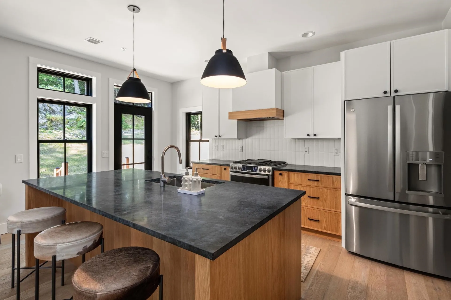 3148 Mountain Road Stowe VT 05672