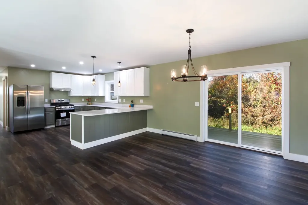680 South End Road North Hero VT 05474