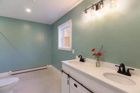 680 South End Road North Hero VT 05474