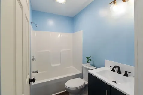 680 South End Road North Hero VT 05474