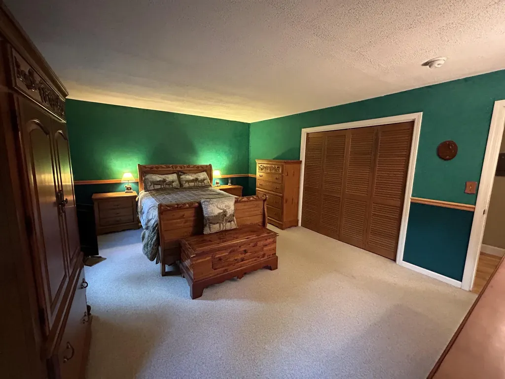 137 Willow Road East Kingston NH 03827