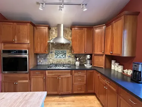 137 Willow Road East Kingston NH 03827