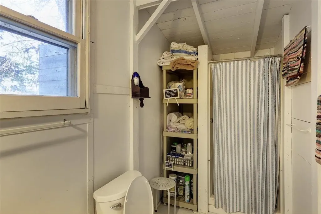 32 Starr Farm Beach Burlington VT 05408