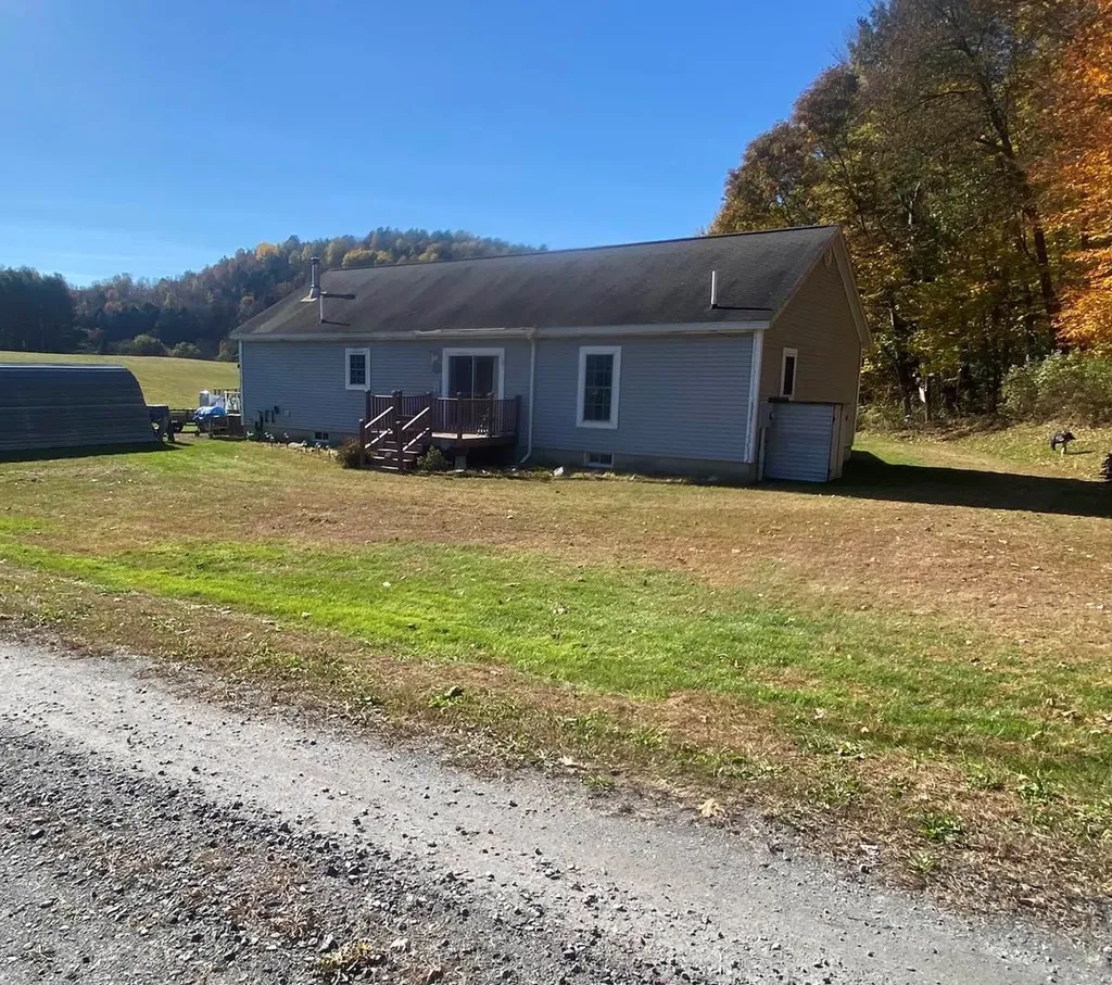 729 Vt Route 14 Bethel VT 05032