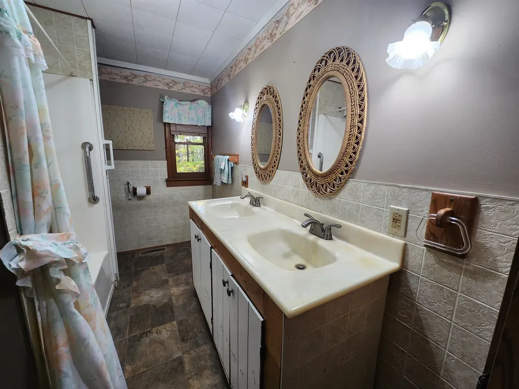 143 Zion Hill Road Northfield NH 03276