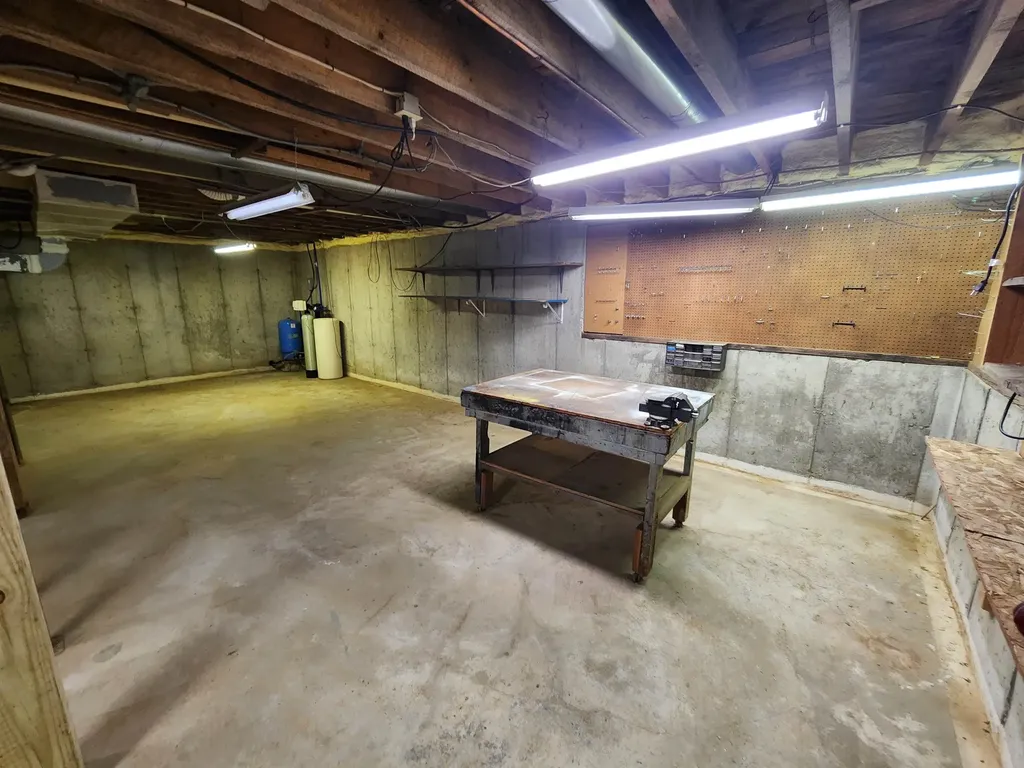 143 Zion Hill Road Northfield NH 03276