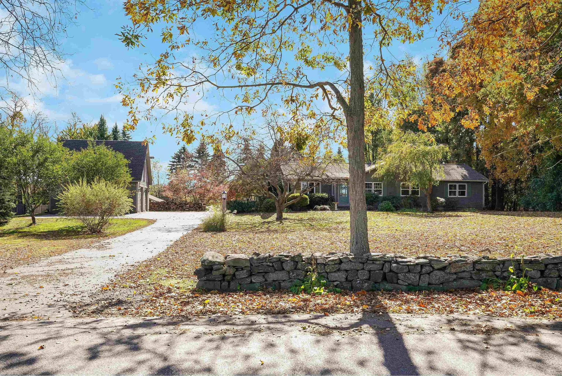 15 River Road Stratham NH 03885