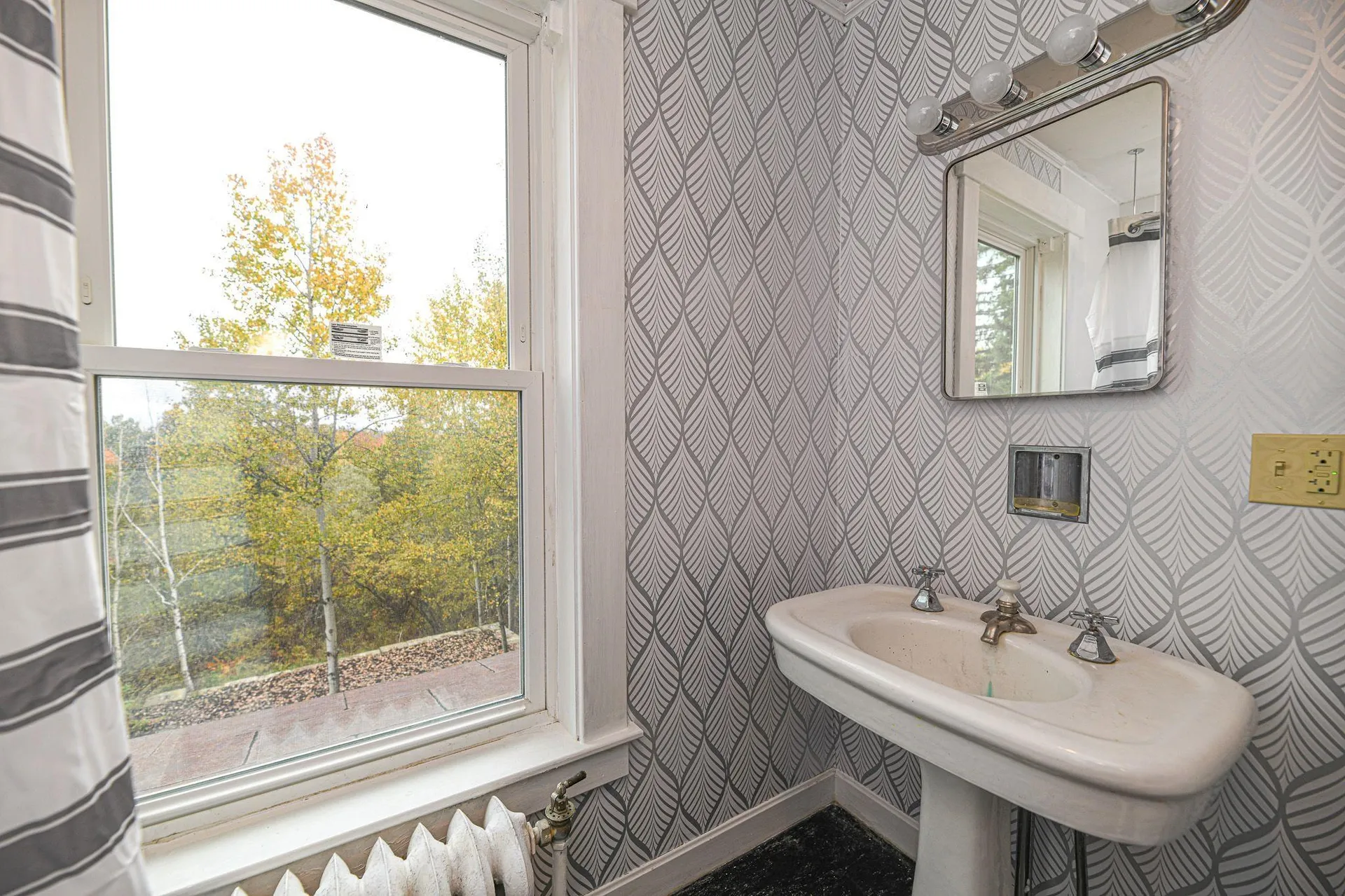 790 Presidential Highway Jefferson NH 03583