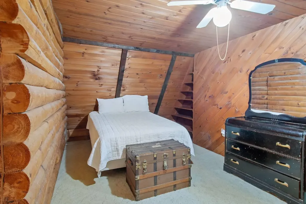 54 North Hedgehog Hill Road Unity NH 03773