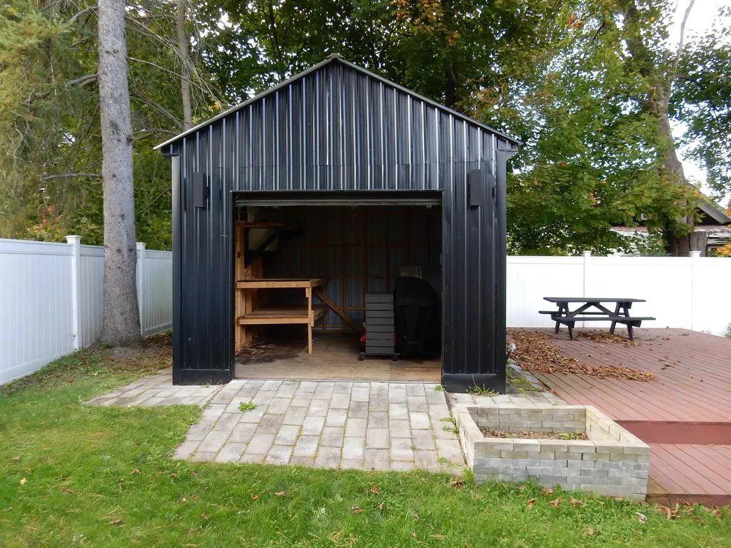 195 Pearl Street Newport City VT 05855