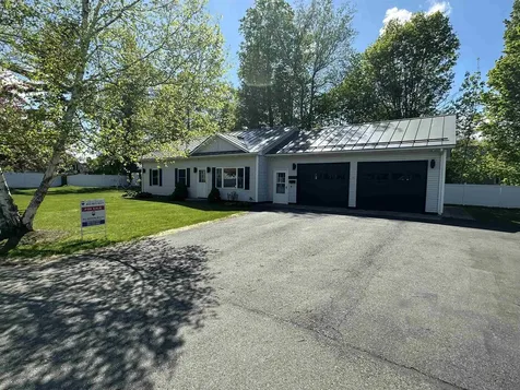 195 Pearl Street Newport City VT 05855