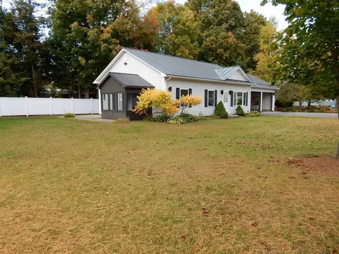 195 Pearl Street Newport City VT 05855