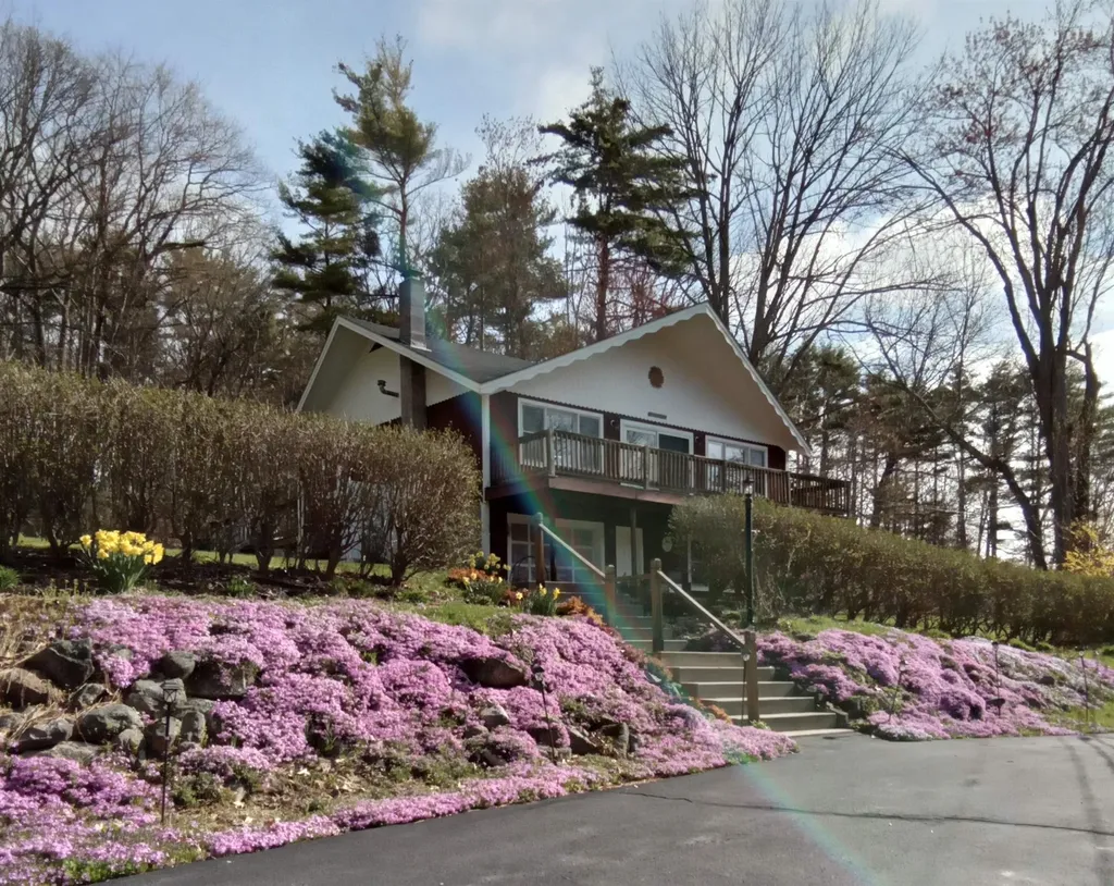 86 Davis Crossing Road New Durham NH 03855