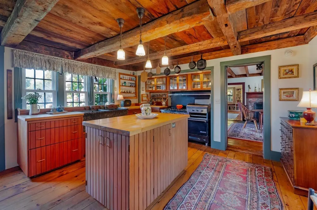 706 Dearborn Hill Road Corinth VT 05039