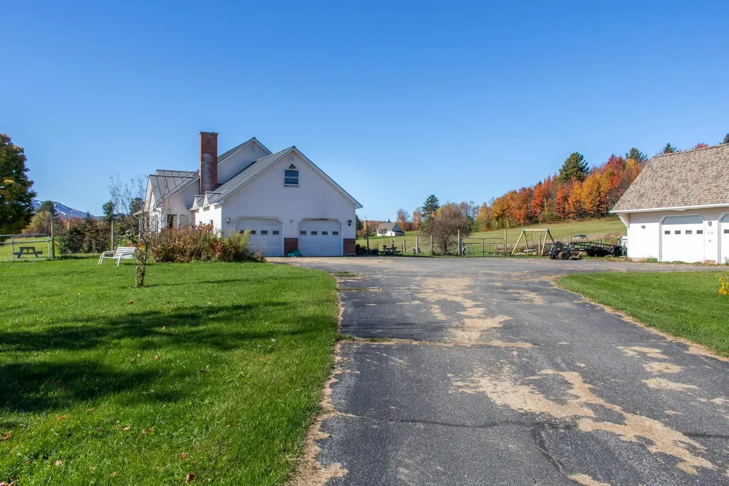 4828 Vt Route 100 Troy VT 05859