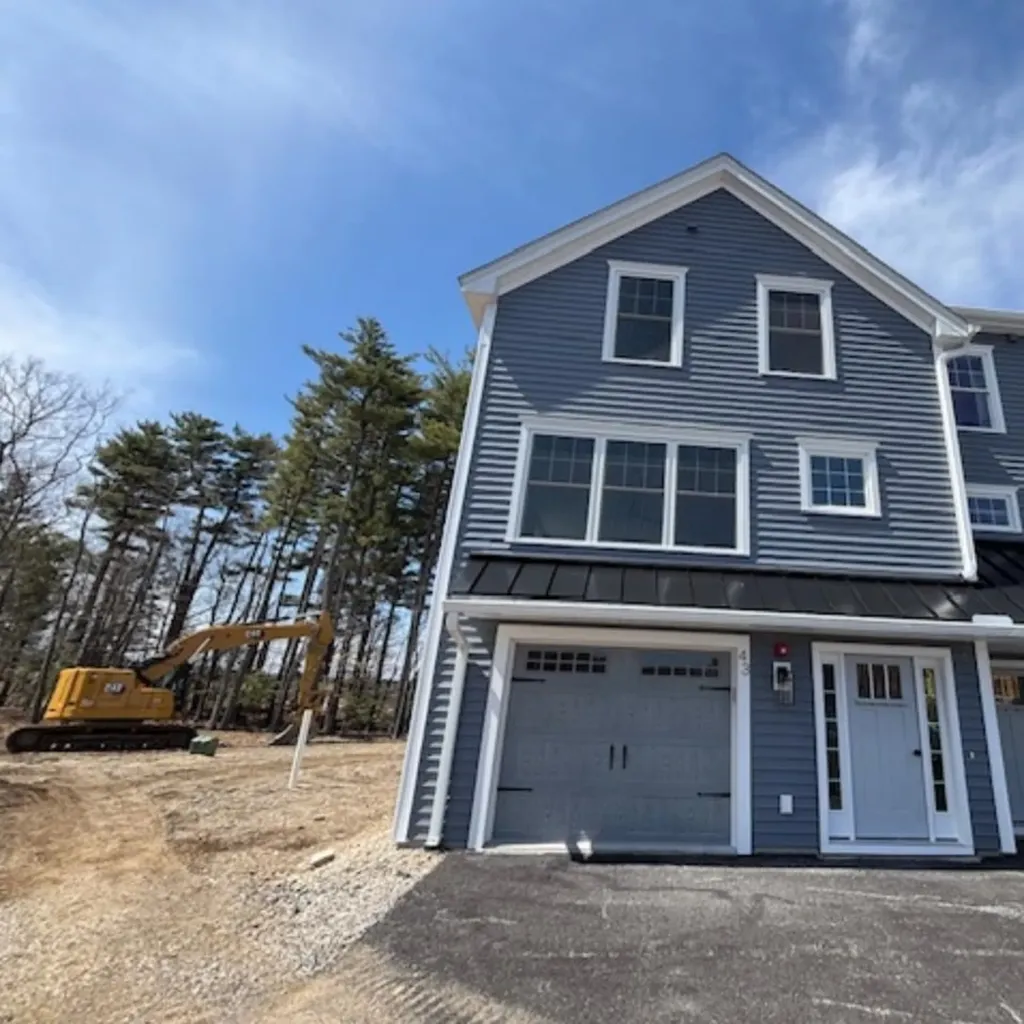 43 Thompson Way Rye NH 03870