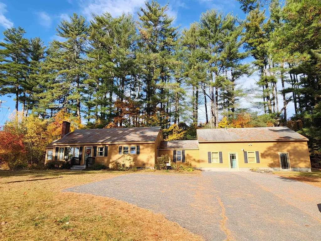 907 W Swanzey Road Swanzey NH 03446