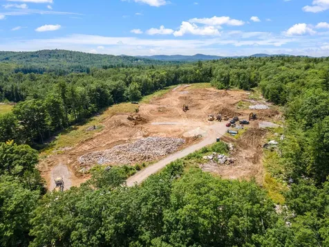 Endicott Street North Laconia NH 03246