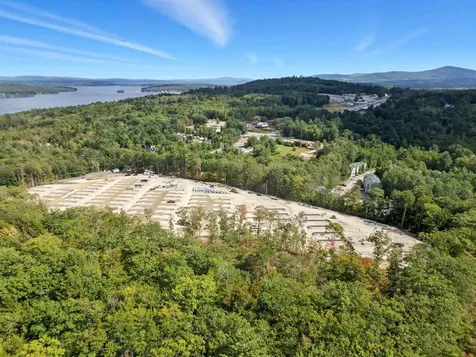 Endicott Street North Laconia NH 03246