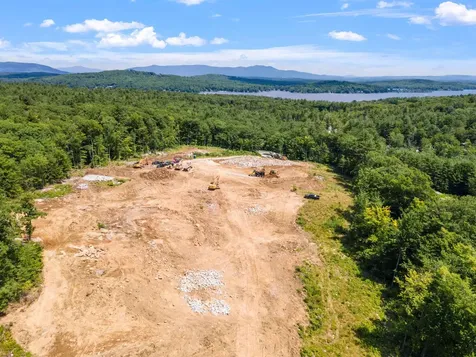 Endicott Street North Laconia NH 03246