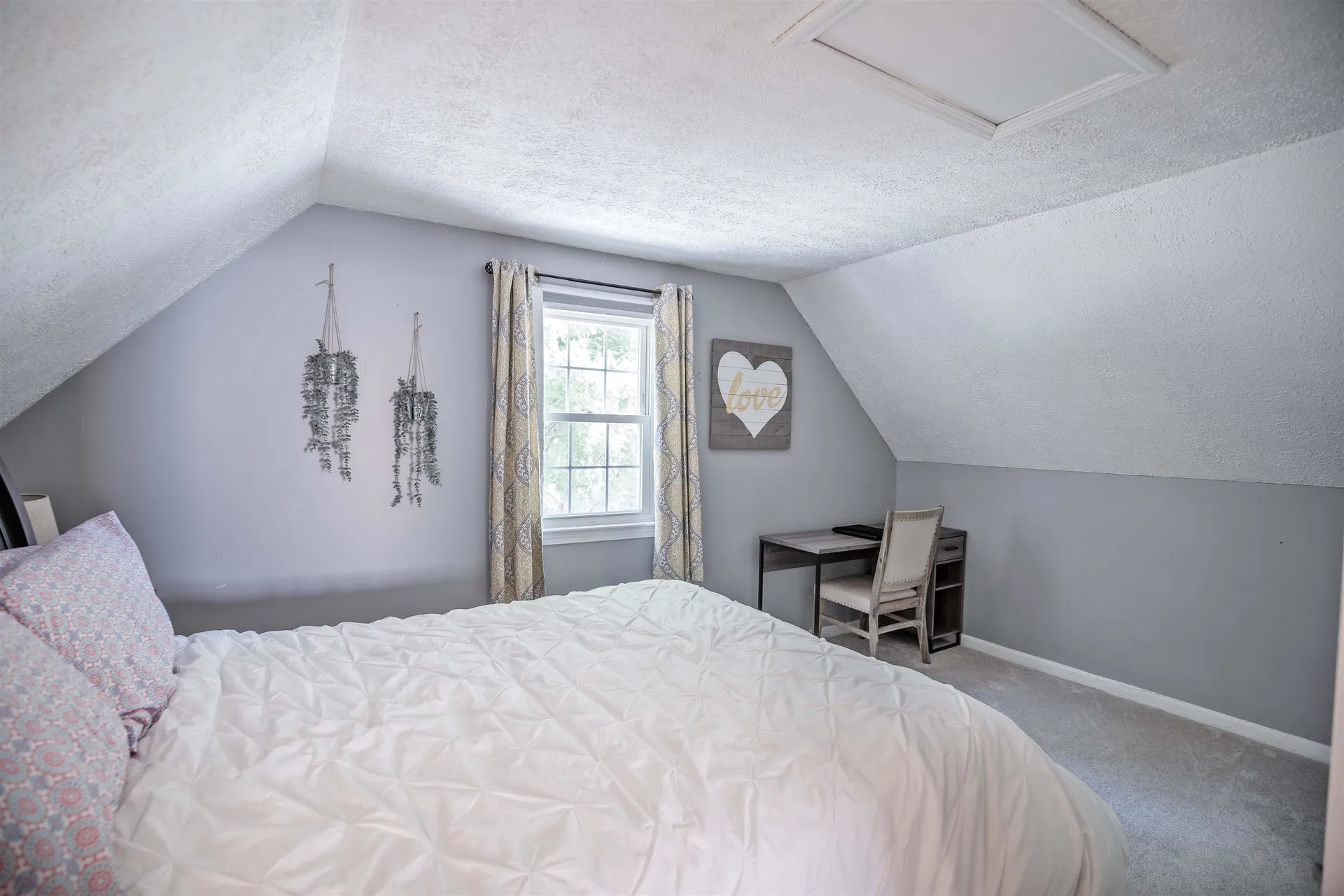 450 Stark Lane Manchester NH 03102