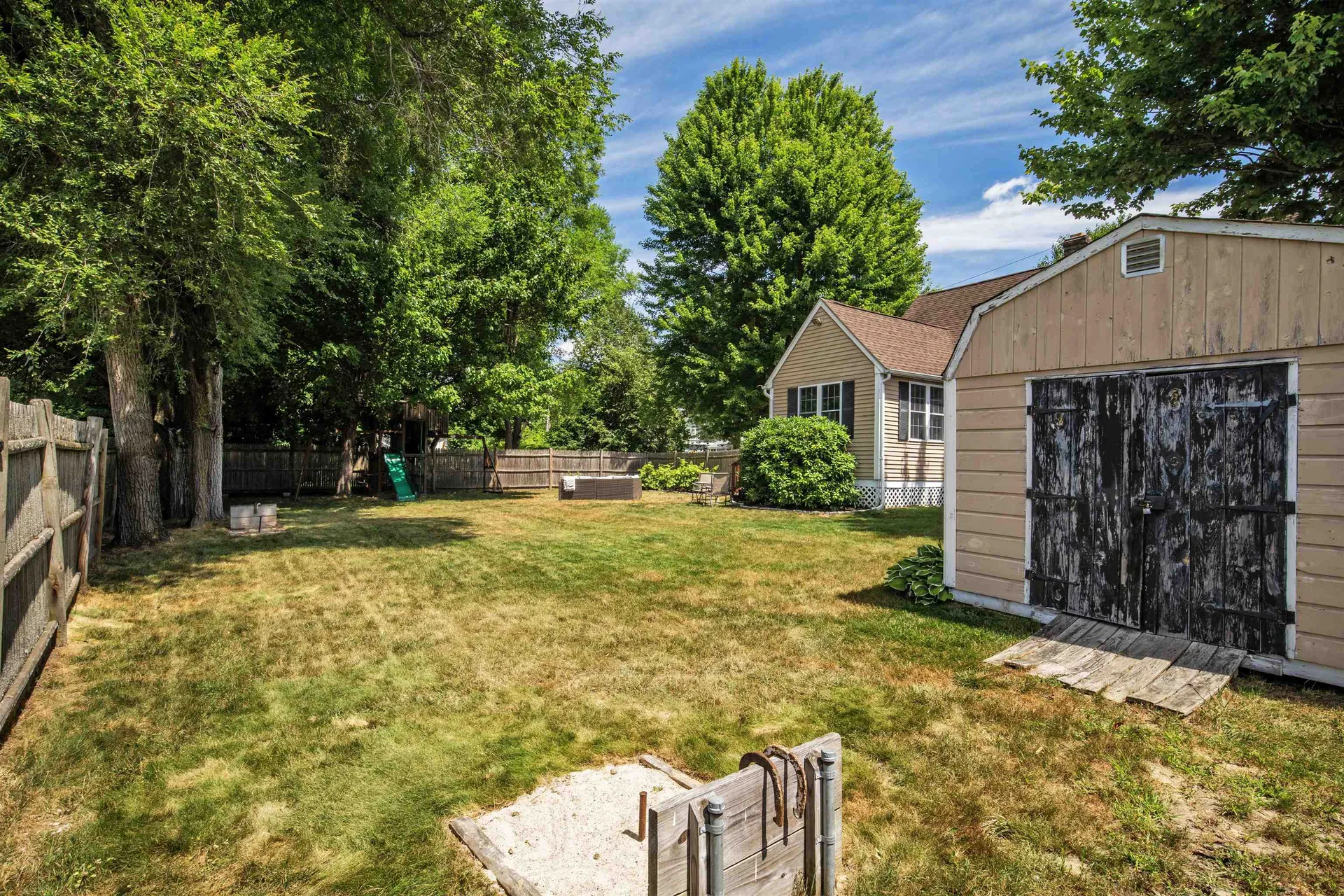 450 Stark Lane Manchester NH 03102