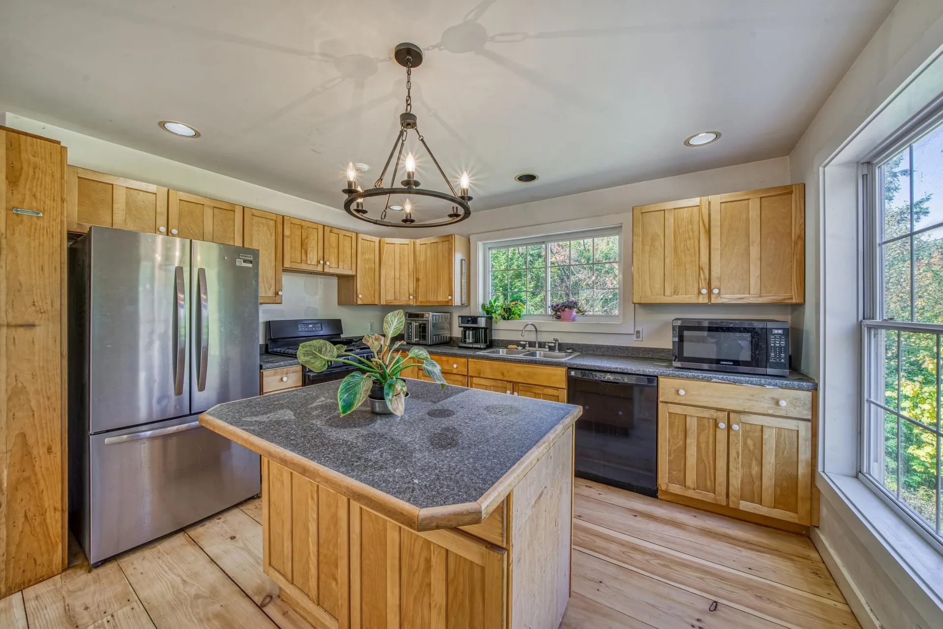 655 East Washington Road Bradford NH 03221