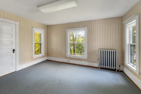 223 South Main Street Wolfeboro NH 03894