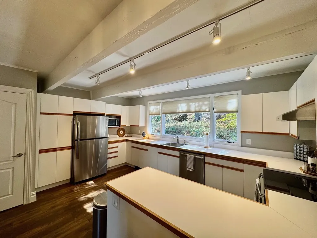 5 Stratton West Road Winhall VT 05340