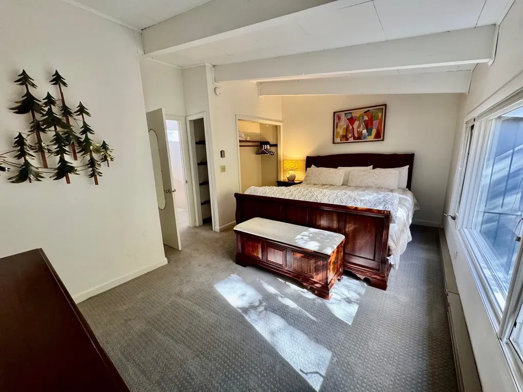 5 Stratton West Road Winhall VT 05340