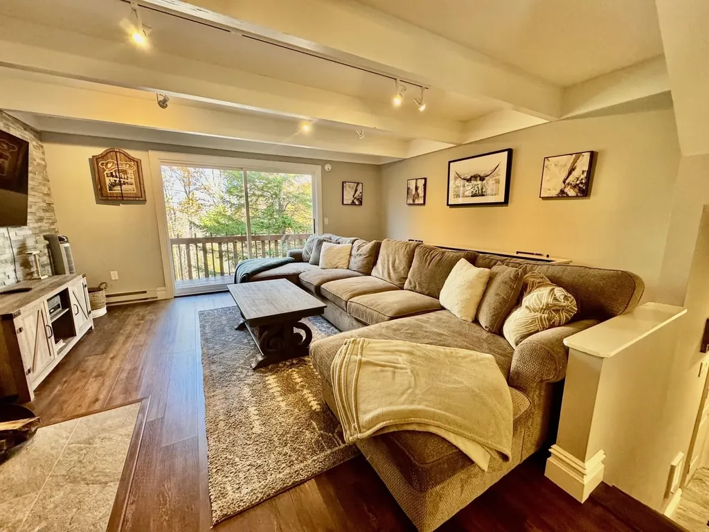 5 Stratton West Road Winhall VT 05340